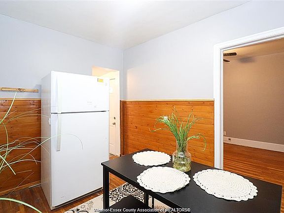 5th image of 822 Partington Ave