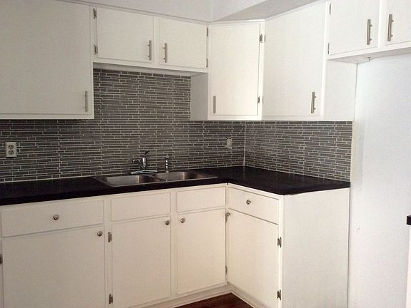 4th image of 6902 Westfield Blvd