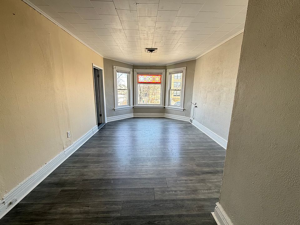 1st image of 456 Plymouth Ave #2