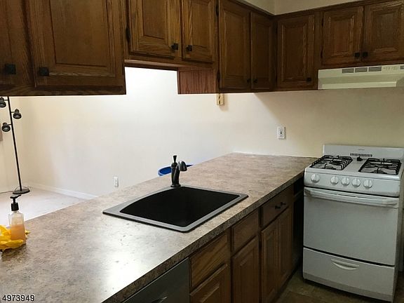 2nd image of 1 Telemark Dr Unit 10