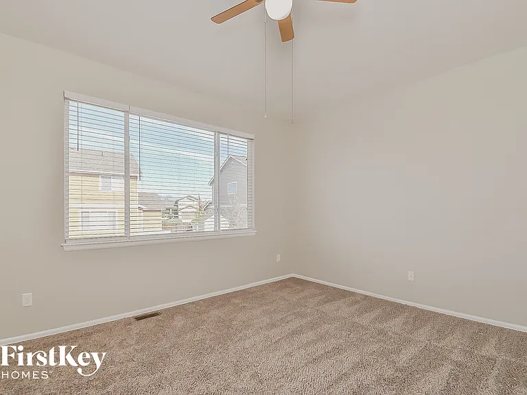 7976 Cairn Ct — Photo 8