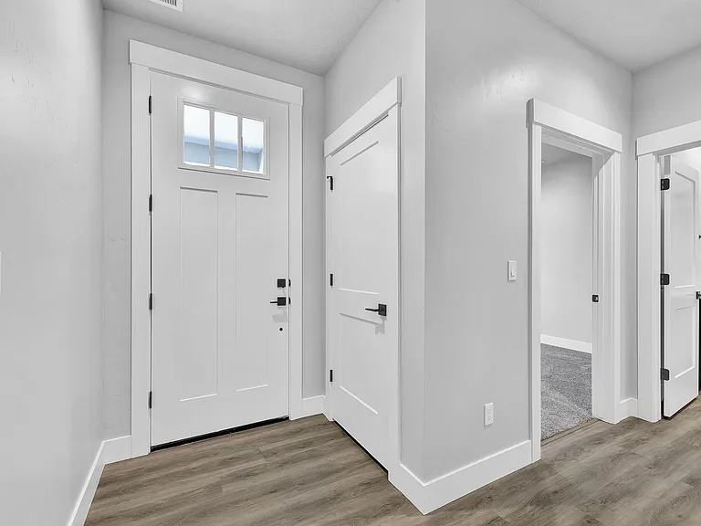 32 N Sagehen Ln — Photo 6