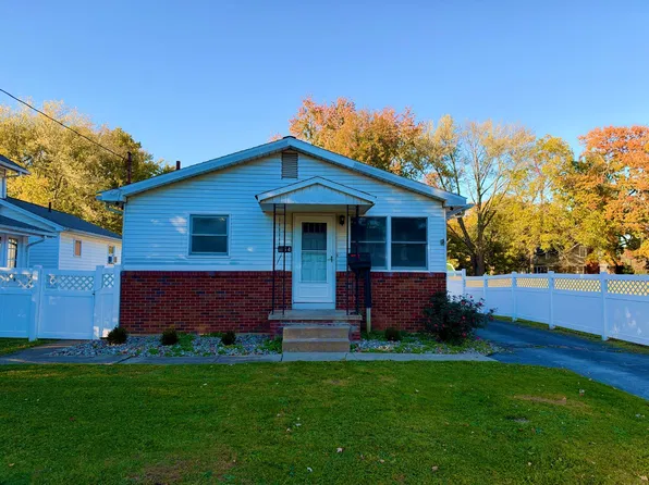 1154 Bradford St NW, Warren, OH 44485