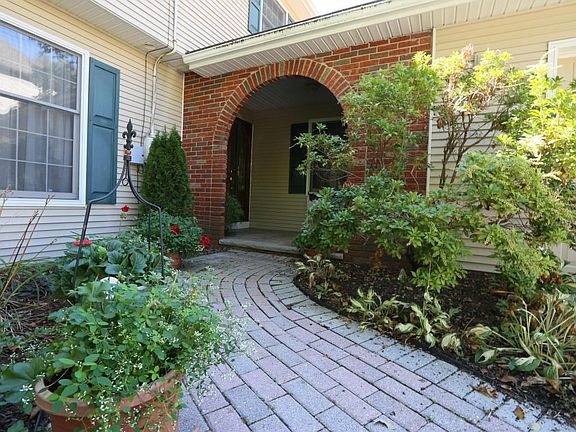 Walkway to front door