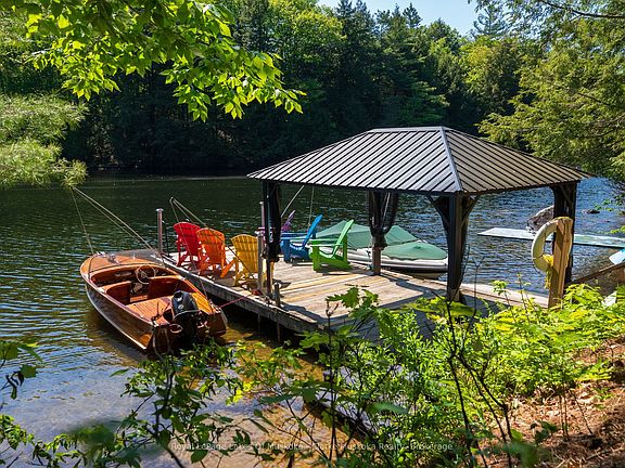 3rd image of 1062 Pennwood Rd #5