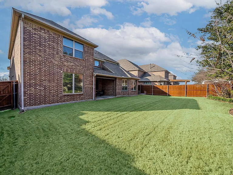 2805 Walnut Creek Ln — Photo 20