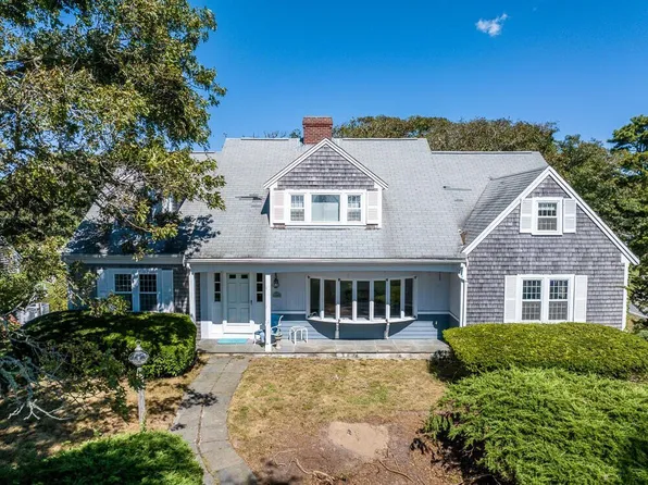 74 Shore Road, West Harwich, MA 02671