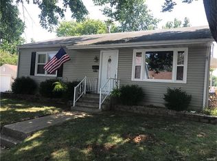 216 E Plum St, Columbia, IL