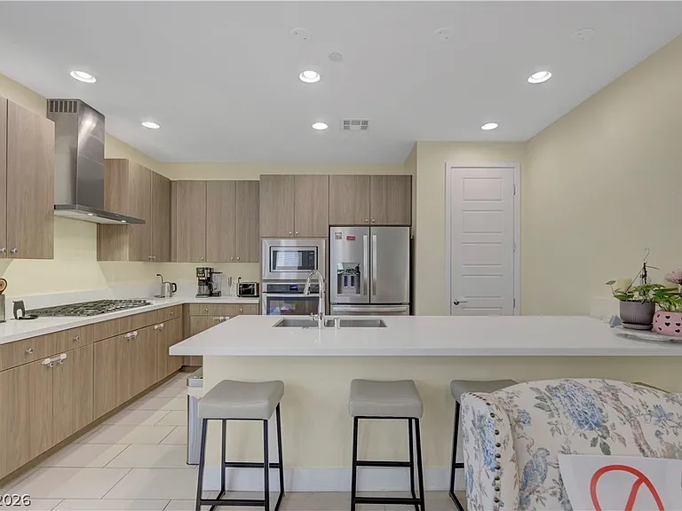 11401 Gravitation Dr — Photo 6