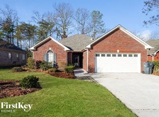 145 Daventry Dr, Calera, AL 35040