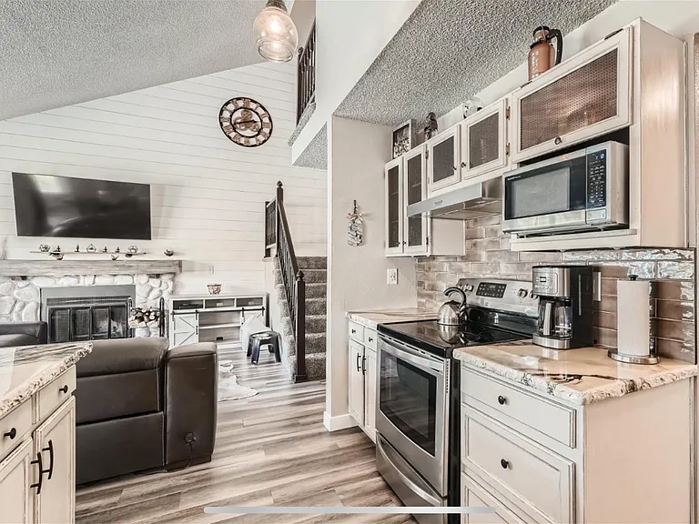 5954 S Netherland Cir — Photo 12