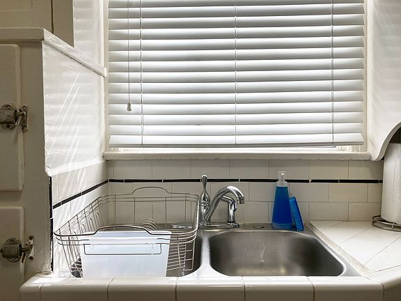 2nd image of 660 S Cloverdale Ave APT 208