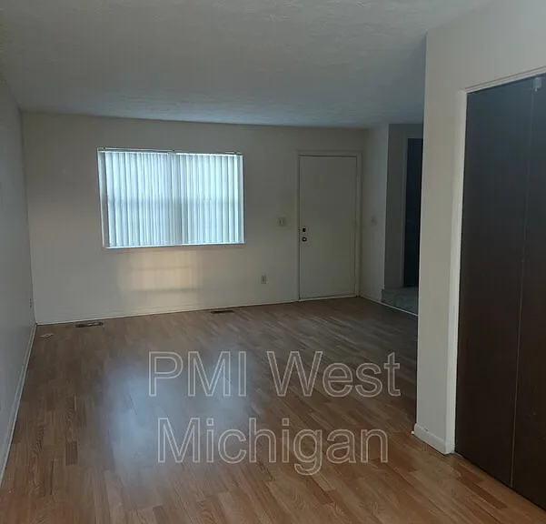 4258 Bond Ave #1 — Photo 2