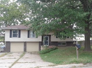 615 Zay Dr, Excelsior Springs, MO 64024