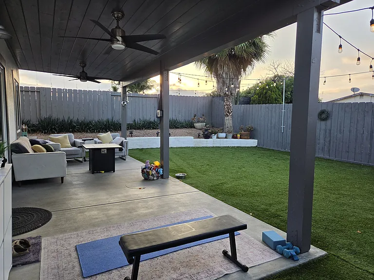 4676 Doliva Dr — Photo 16