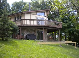 44 Magnolia Dr, Putnam, IL 61560