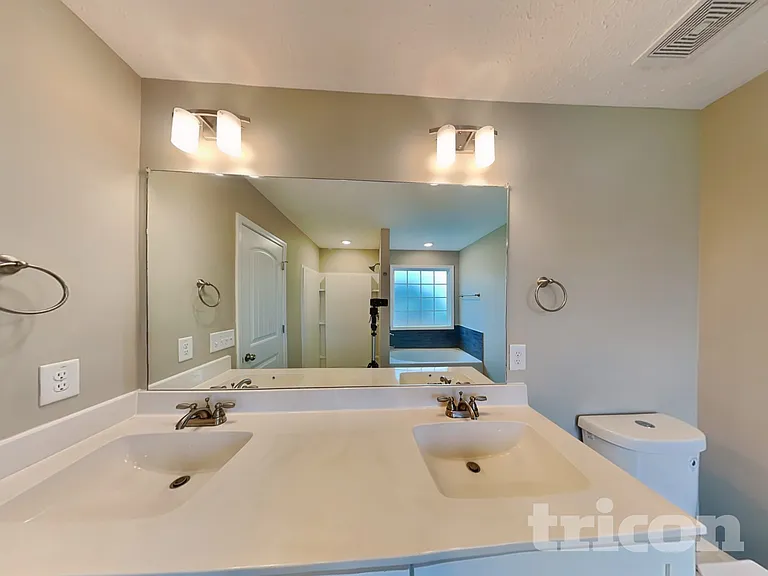 184 Fieldstone Ln — Photo 7