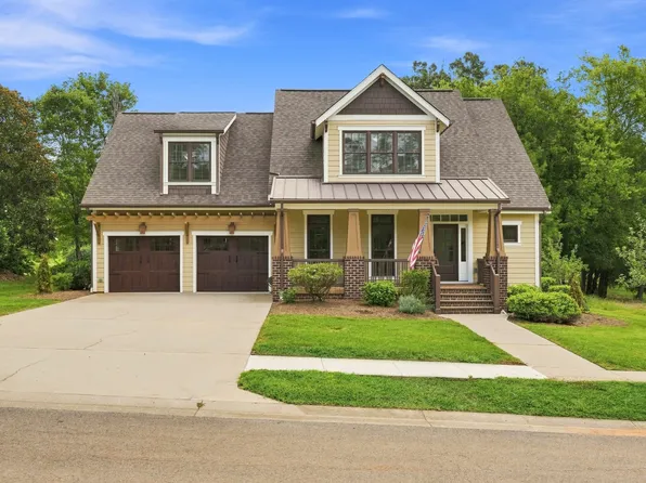 925 Wildcat Run Dr, Loudon, TN 37774