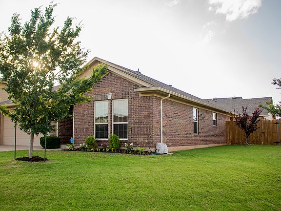 Side of home/corner lot