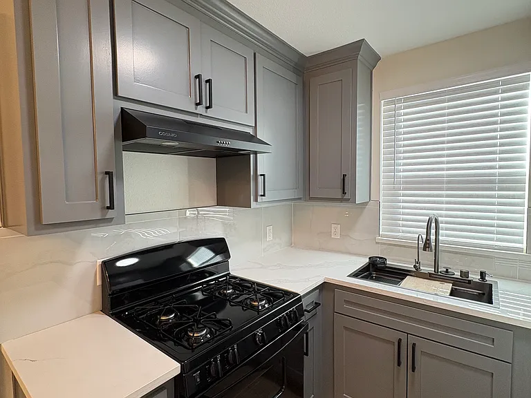 3927 Malcolm X Blvd #3927 — Photo 8