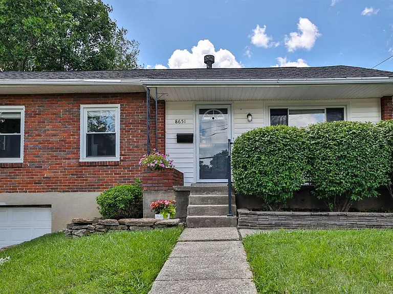 8651 Wicklow Ave — Photo 26
