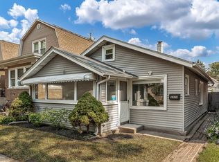 3337 N Kilbourn Ave, Chicago, IL 60641