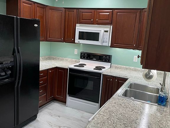 3rd image of 8526 Brubaker Dr