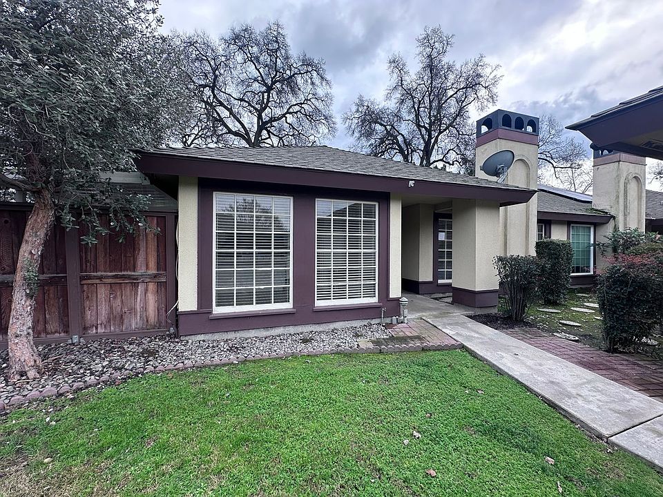 1st image of 3829 W Hillsdale Ave