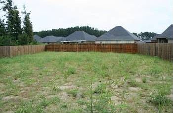 2nd image of 26128 Myrtlewood Ct