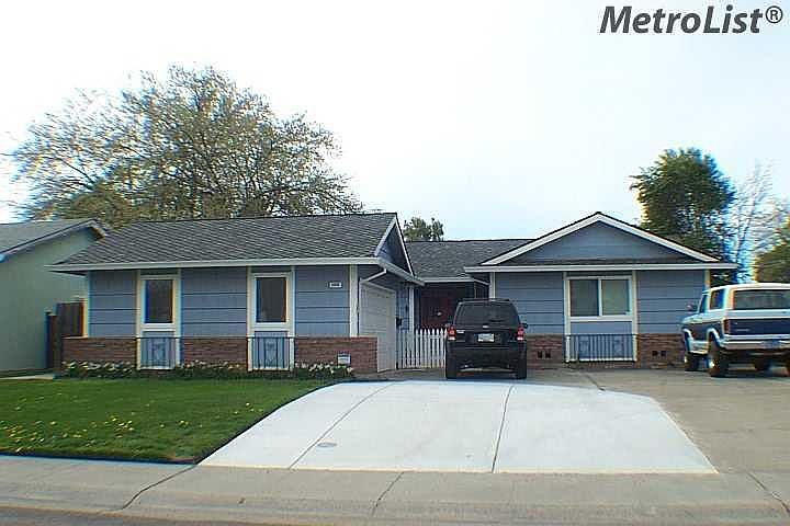 2nd image of 5820 Sun Valley Way