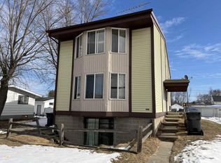 108 N Franklin St, Poynette, WI 53955