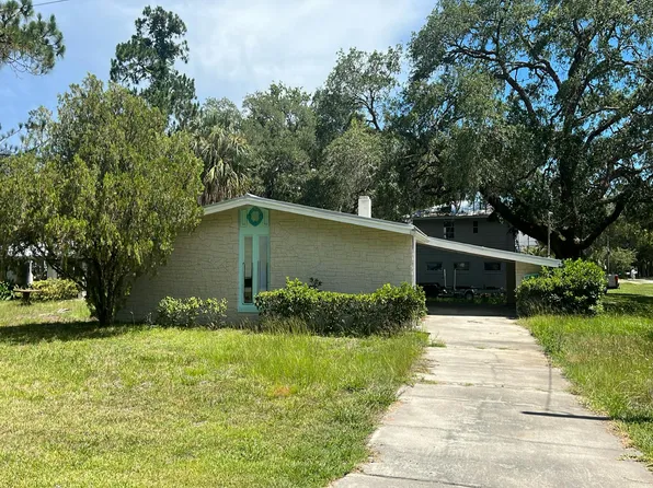 6811 Riverside Dr, Yankeetown, FL 34498