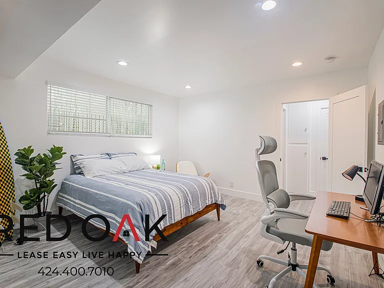 1350 N Fuller Ave #1 — Photo 17