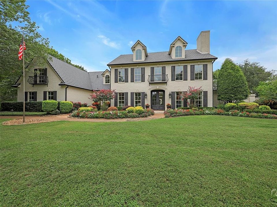 1st image of 600 Garden Ct