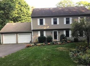 61 Glenwood Rd, North Branford, CT 06471