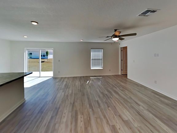 2nd image of 213 Linda Ln