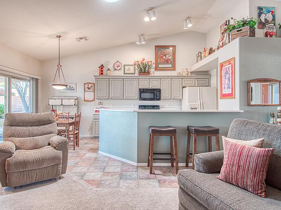 5th image of 2331 W Sunset Bluffs Pl