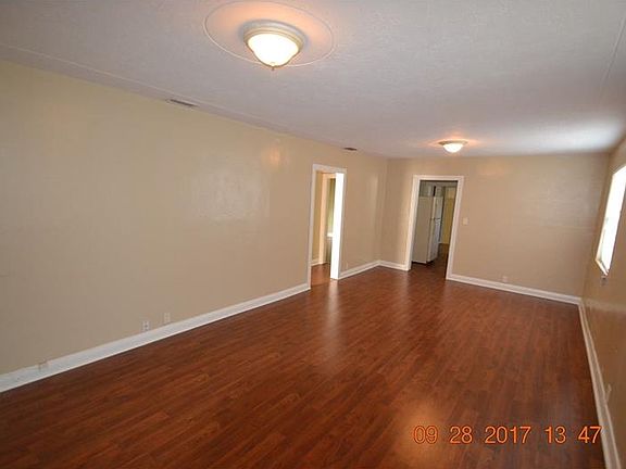 2nd image of 918 E 33rd Ave