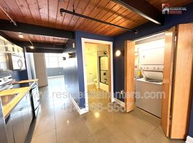 3059 N Weil St, Milwaukee, WI