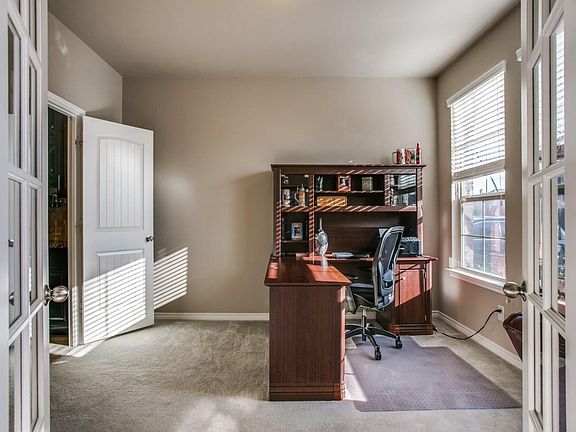 5th image of 2133 Timothy Dr