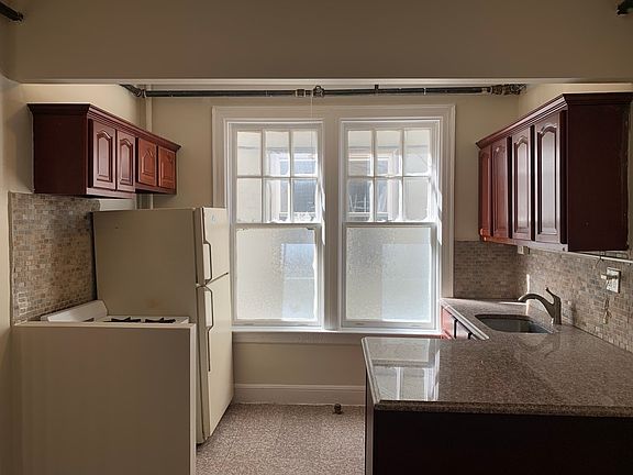 4th image of 25-66 33rd St #1