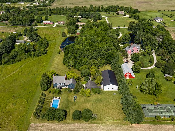 2nd image of 9353 S Mitthoeffer Rd