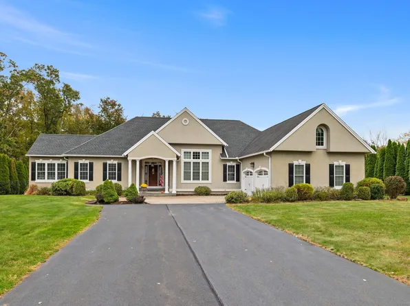 23 Beaudry Lane, Bloomfield, CT 06002