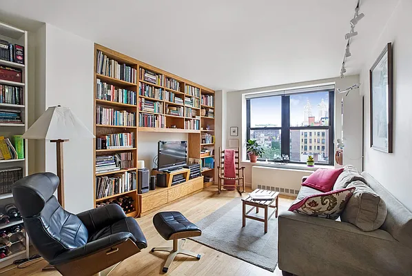 Rented by Compass | media 14