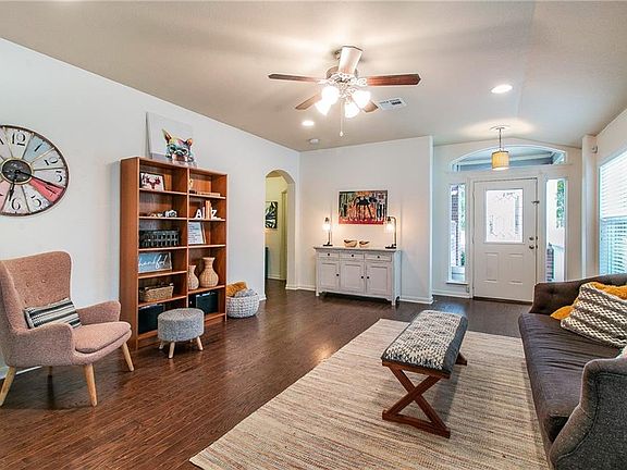 3rd image of 1708 Colorado Bend Dr