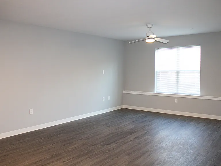 Cold Spring Lane Apartments — Photo 8