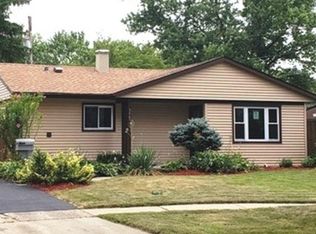 359 Marion Ct, Wheeling, IL 60090