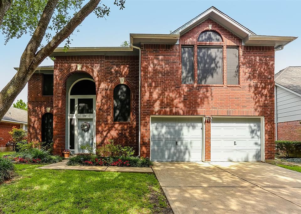 1st image of 107 Rolling Plains Dr