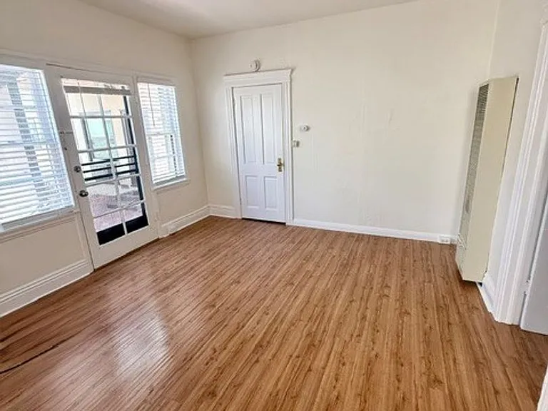 433 Ohio Ave — Photo 11