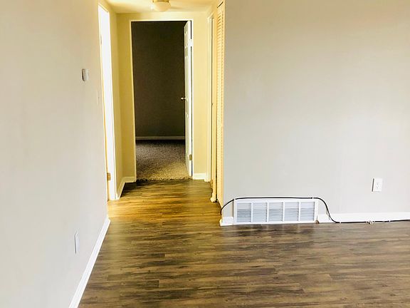 4th image of 3403 Campbell St APT 5